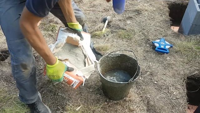 Самый бюджетный фундамент для бытовки!