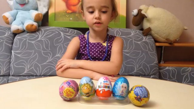 Видео для детей. Распаковка яиц с сюрпризами Kinder Surprise toys 