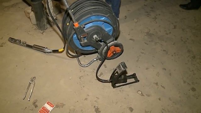 Должникам за услуги ЖКХ ставят заглушки на канализацию