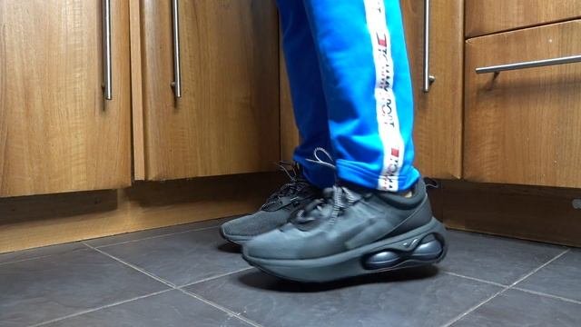 NIKE AIR MAX 2021 TRIPLE BLACK ON FOOT REVIEW