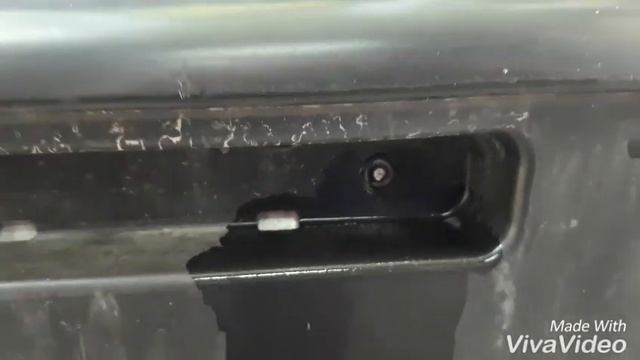 Снятие переднего бампера Шевроле нива