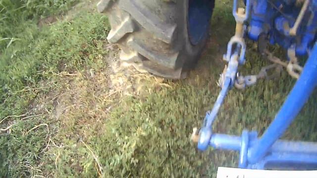 ПОЧЕМУ НЕ ПАШЕТ ПЛН 3-35, причины увода трактора на пахоту.