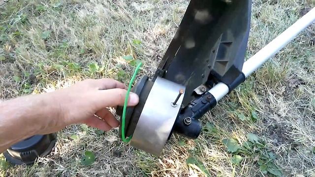 Как избавиться от спутывания травы и защитить катушку триммера от ударов.