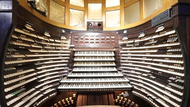 Королевский орган. История одного инструмента