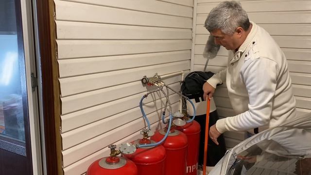 Газовый котёл на баллонах.