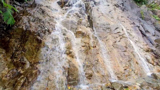 The sound of a Waterfall in the Goldfields