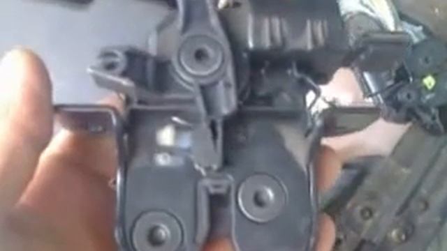 Замки багажника гранта