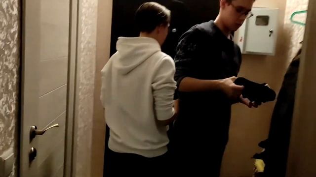 ЧТО НЕЛЬЗЯ ДЕЛАТЬ НА ХЭЛЛОУИН? ПРОВЕРИЛИ ПРИМЕТЫ НА СЕБЕ!
