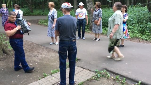 Весёлые частушки с пляской под гармонь. Измайловский пятачок.