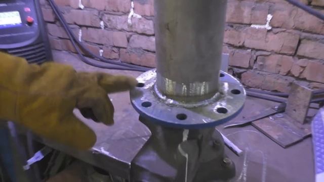 Сварка фланца полуавтоматом.