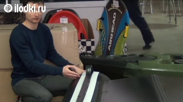 Как приклеить защитную ленту на дно лодки видео