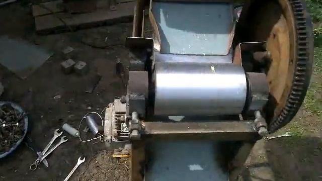 Плющилка зерновых (из подручных материалов)