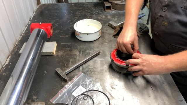 Замена манжет Гидроцилиндра подъёма стрелы