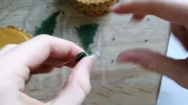 Крокодил из бисера в технике параллельное плетение!