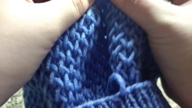 Шапка сетчатым узором (соты)
