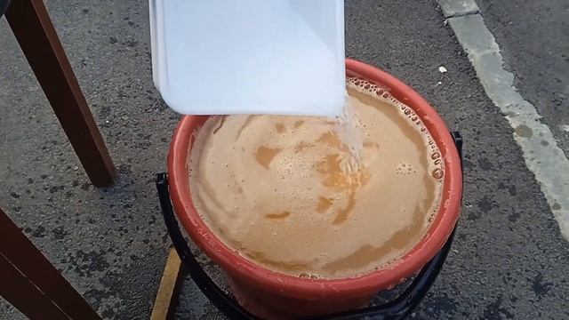 Осенняя обработка сада. Железный купорос + карбамид.