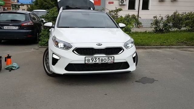 Установили светодиоды в ближний, дальний и ПТФ на KIA Ceed 2020