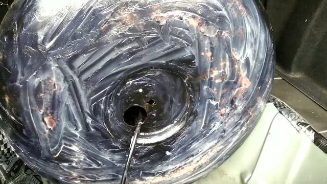 Вода в багажнике (нише запаски) рено флюенс.