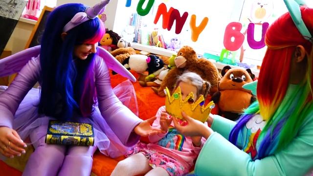 МАЙ ЛИТЛ ПОНИ Сумеречная Искорка и Радуга Дэш Спасение пони из My Little Pony