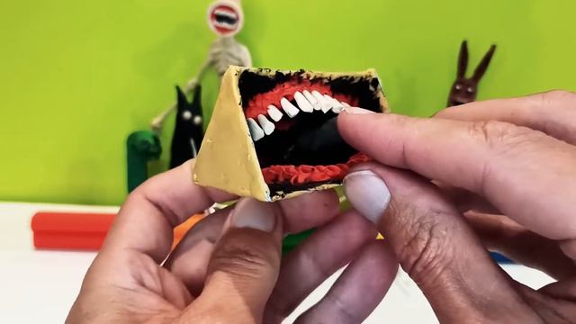 Пожиратель СИРЕНОГОЛОВОГО / Лепка Мегахорна из пластилина