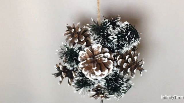 DIY Новогодний декор из шишек | 3 идеи для новогодних и рождественских поделок