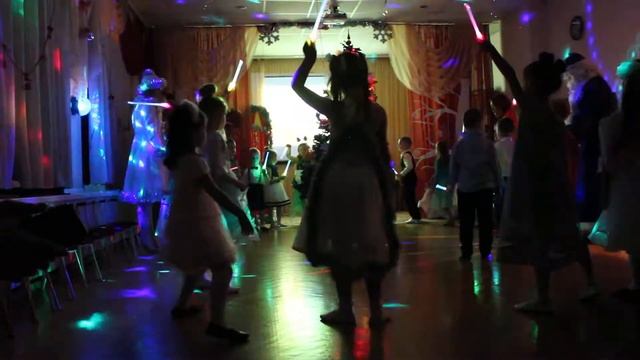 Утренник . Танец Волшебников .