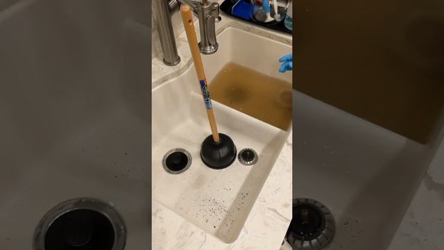 How to unclog your kitchen sink without undoing pipes. #diy #plumbing #hacks #kitchen #tricks