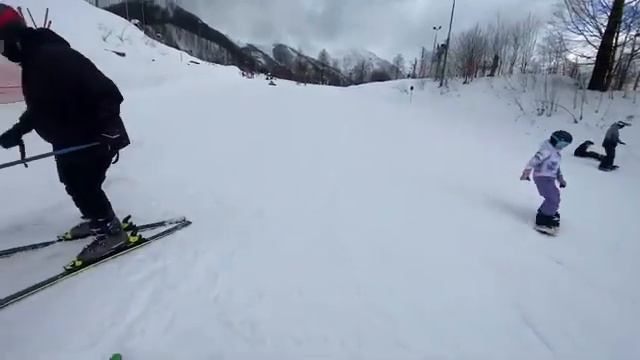 КИШКИ ПЕРВЫЙ РАЗ КАТАЮТСЯ В ГОРАХ | КИШКИ СКВАД