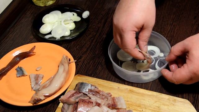 Как приготовить пресервы из рыбы. Пресервы из селедки. Пресервы из сельди.