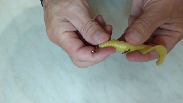 Как насадить силиконовую приманку  на офсетный крючок, на двойной крючок, на джиг головку.