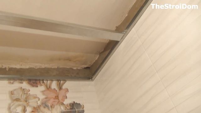 █ Потолок в ВАННОЙ. За 15 минут все ПОДСКАЗКИ / монтаж панелей ПВХ / Ceiling