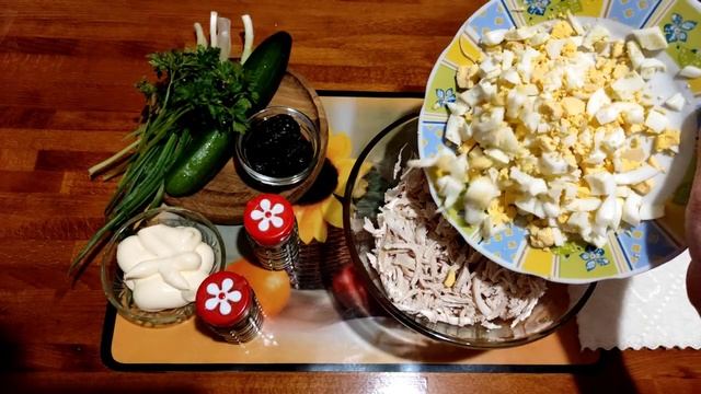 Покоряет всех кто попробовал! Невероятно вкусный салат с курицей!