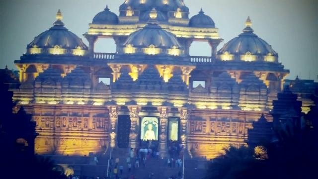 Храм Акшардхам Akshardham в Дели