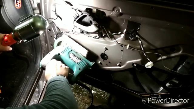 Лада гранта установка колонок в двери с твитером Hertz