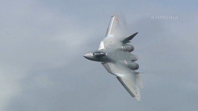 Су-57 устрашающий звук, тренировочный полет