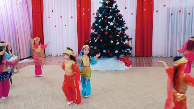 Восточный танец (старшая группа)
