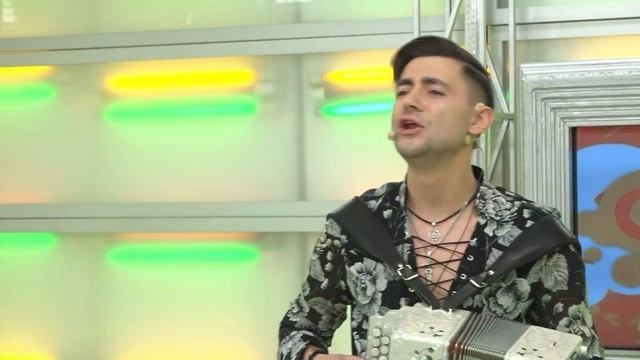 Песней_заворожил_всех!___Погадай! исп.Д. Иващенко
 муз. Д. Иващенко, сл. Е. Фатьянова.