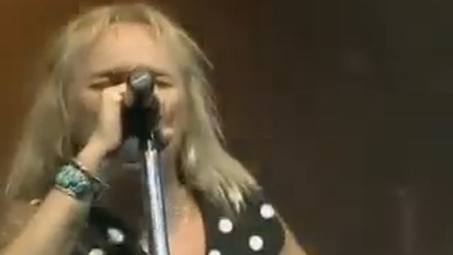 Uriah Heep - Look At Yourself