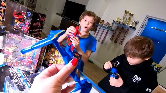 Диностер -ПОПАДИ В ДРУГОЕ ИЗМЕРЕНИЕ // KiFill boys