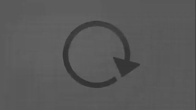 От ножа, удары по уязвимым точкам.