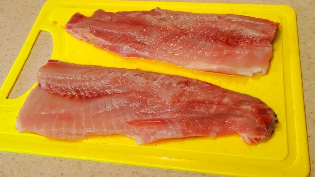 Простой секрет как готовится вкусная маринованная рыба. Блюдо на праздничный стол.