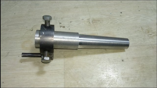 Конус морзе, методом смещения задней бабки