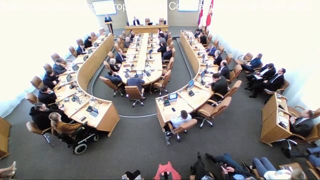 Прямая трансляция Красноярский городской Совет депутатов  12  04  2022.mp4