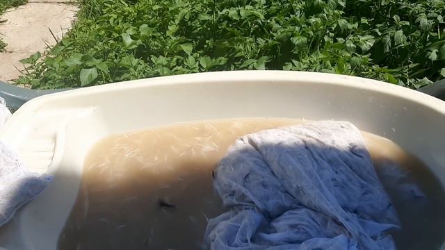 Как постирать подушку из пуха и пера. Деревенская жизнь.
