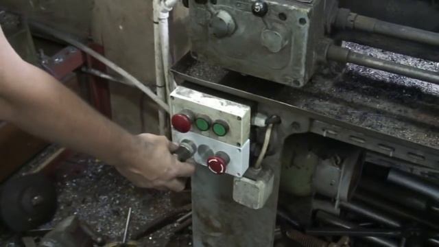 Вертикальный шпиндель на НГФ-110, токарник ТВ4 и печь - утилизатор отработки. Бродим по гаражу!