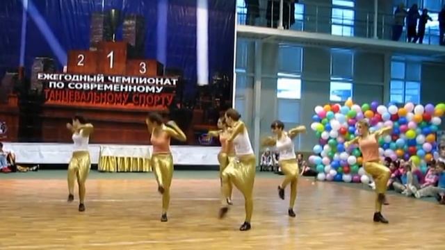 #Тектоник танцуют девчонки. Соревнования по тектонику. #Tecktonik