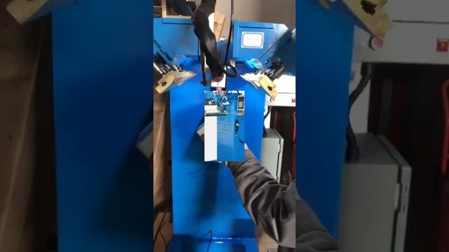 Automatic welding machine for metal electrical box steel cabinet