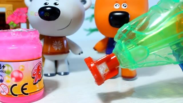 Ми-Ми-Мишки подарили Маше Светящийся Пузырятор Мультик с Игрушками