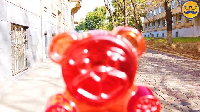 ЭТО СЛУЧИЛОСЬ В ИТАЛИИ С МЕДВЕДЕМ ВАЛЕРОЙ |ПРИКЛЮЧЕНИЯ ЖЕЛЕЙНОГО МЕДВЕДЯ