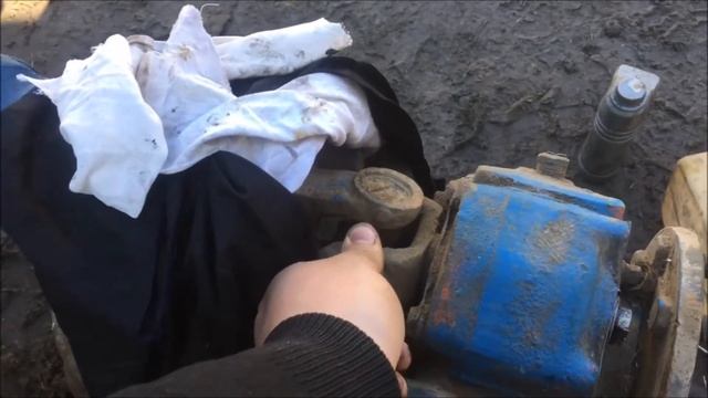 ЛТЗ. Т-40АМ. ПВМ. Устранение осевого люфта ведущей вилки.